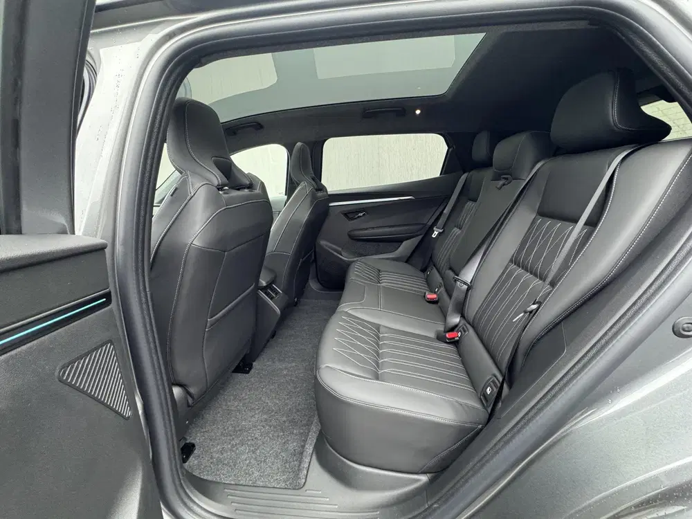 Mitsubishi Eclipse Cross Instyle 87 kWh + 22 kw lader uit 2025, foto 11