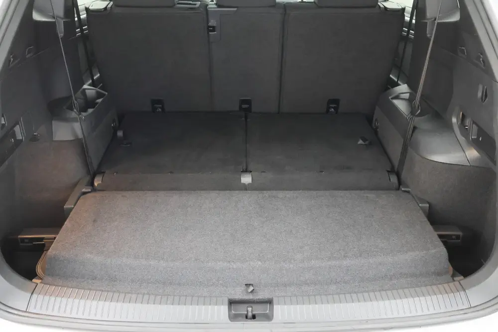 Volkswagen Tiguan Allspace 1.5 TSI DSG Highline Business R-L uit 2021, foto 18