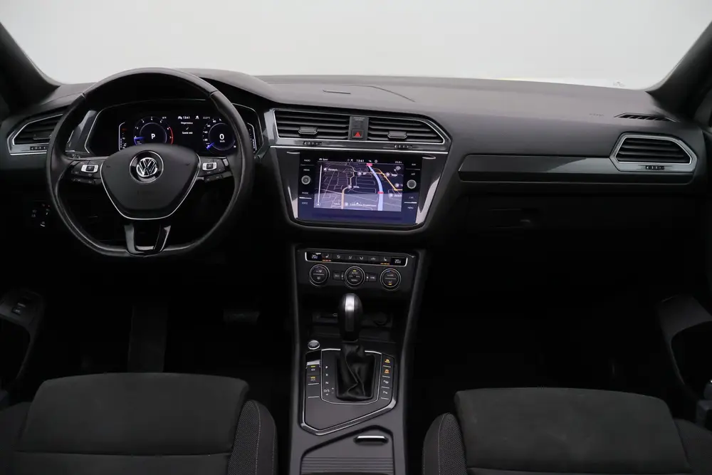 Volkswagen Tiguan Allspace 1.5 TSI DSG Highline Business R-L uit 2021, foto 2