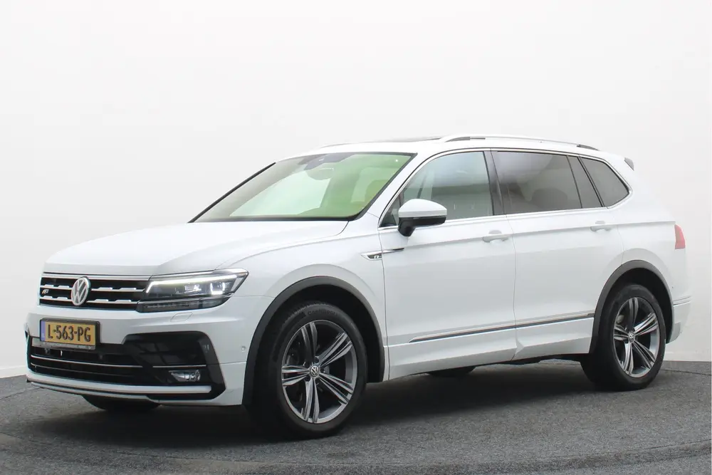 Volkswagen Tiguan Allspace 1.5 TSI DSG Highline Business R-L uit 2021, foto 20