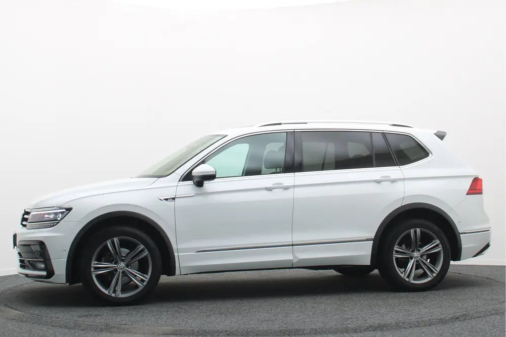 Volkswagen Tiguan Allspace 1.5 TSI DSG Highline Business R-L uit 2021, foto 7
