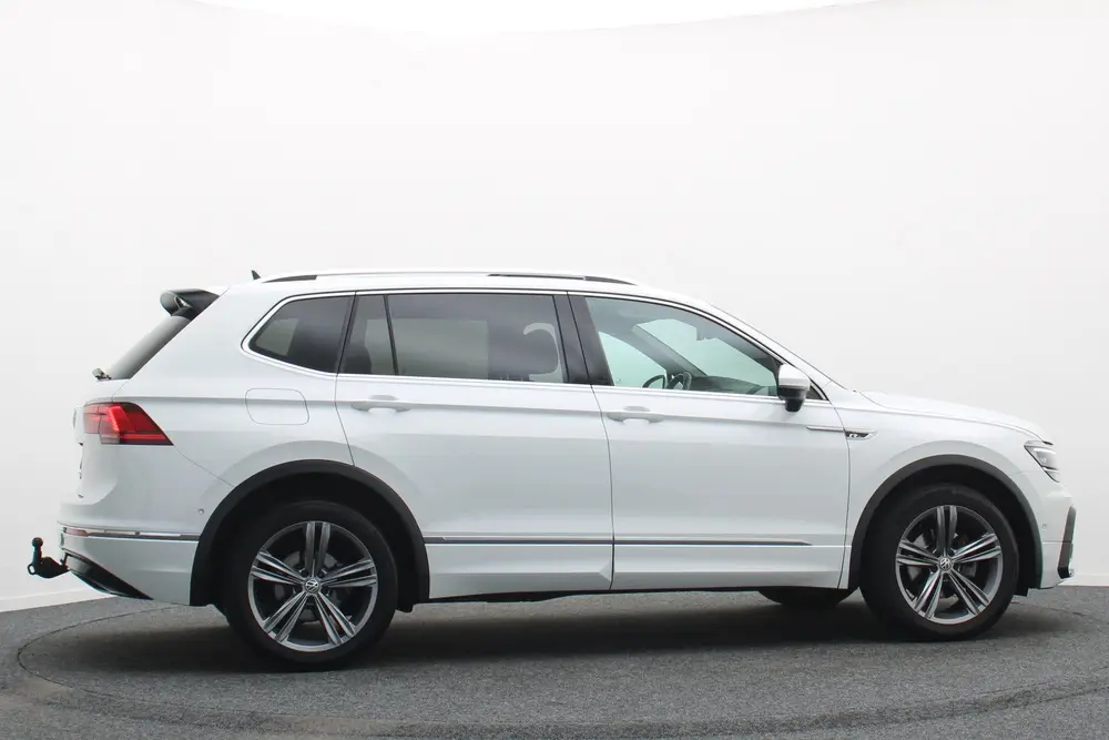 Volkswagen Tiguan Allspace 1.5 TSI DSG Highline Business R-L uit 2021, foto 8