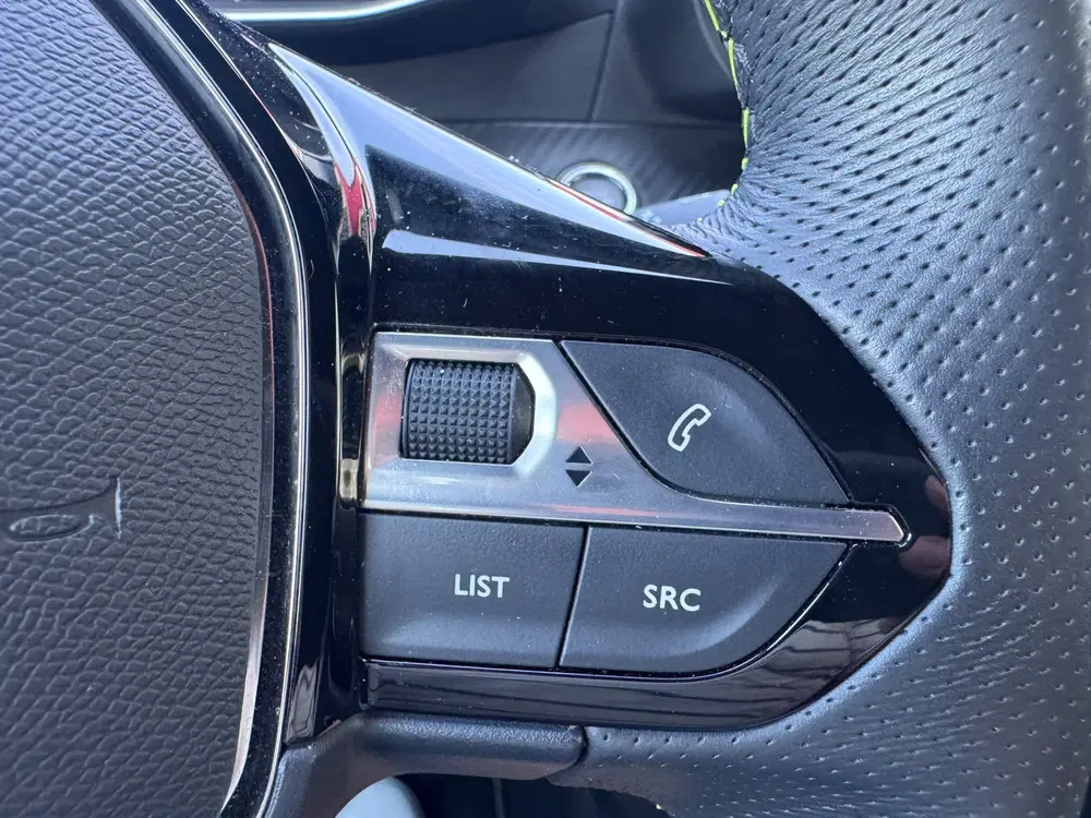 Peugeot 208 EV GT 50 kWh uit 2023, foto 14