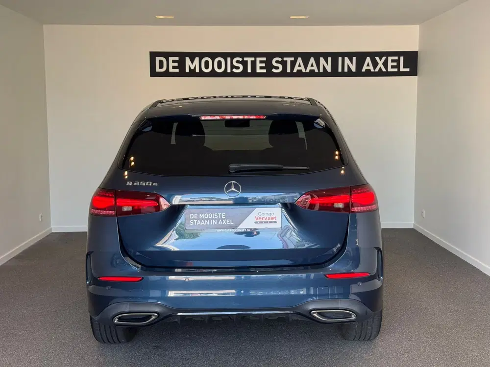 Mercedes-Benz B-Klasse 250 e AMG Line uit 2024, foto 15