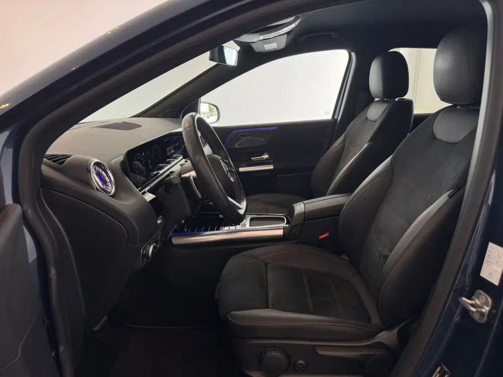 Mercedes-Benz B-Klasse 250 e AMG Line uit 2024, foto 18