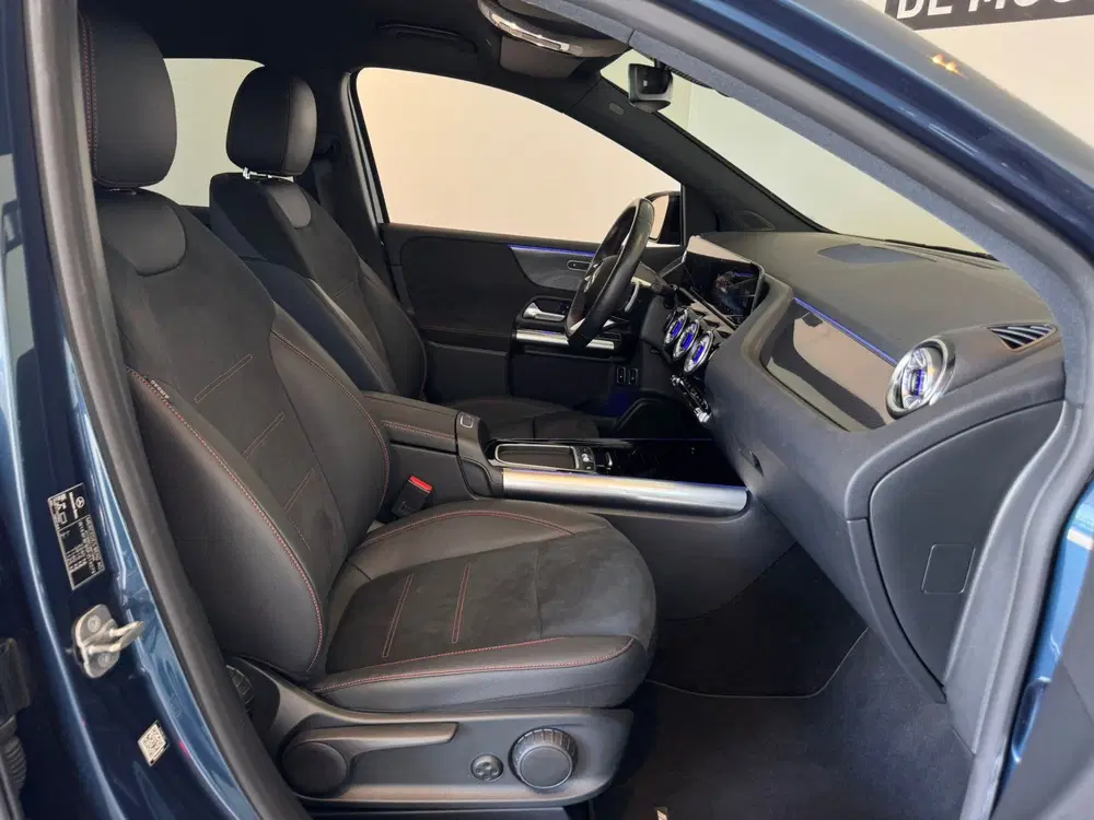 Mercedes-Benz B-Klasse 250 e AMG Line uit 2024, foto 20