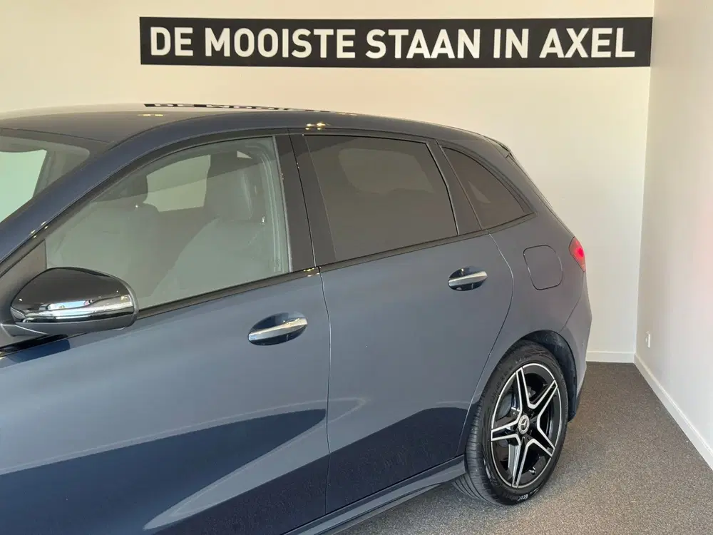 Mercedes-Benz B-Klasse 250 e AMG Line uit 2024, foto 9
