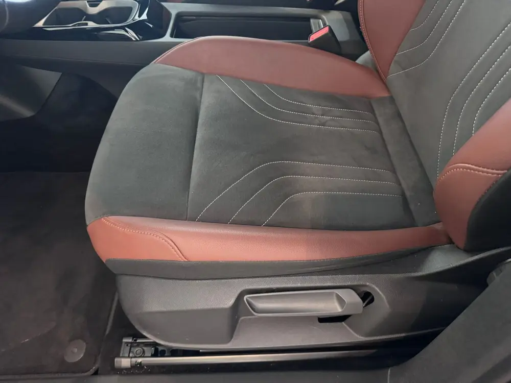 Volkswagen ID.4 Pro Business 77 kWh uit 2024, foto 19