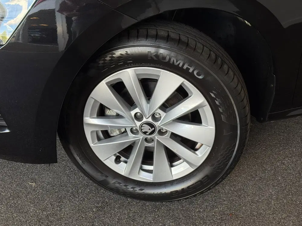 Skoda Kamiq 1.0 TSI Business Edition uit 2025, foto 14