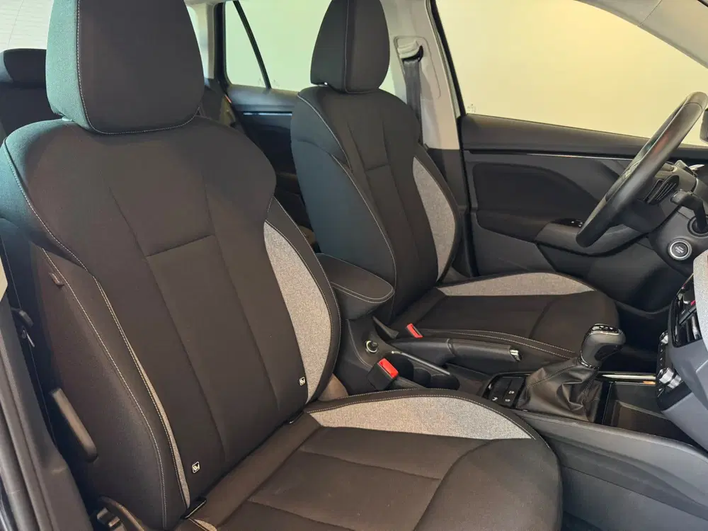 Skoda Kamiq 1.0 TSI Business Edition uit 2025, foto 15