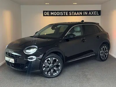 Fiat 600 1.2 Hybrid La Prima uit 2024