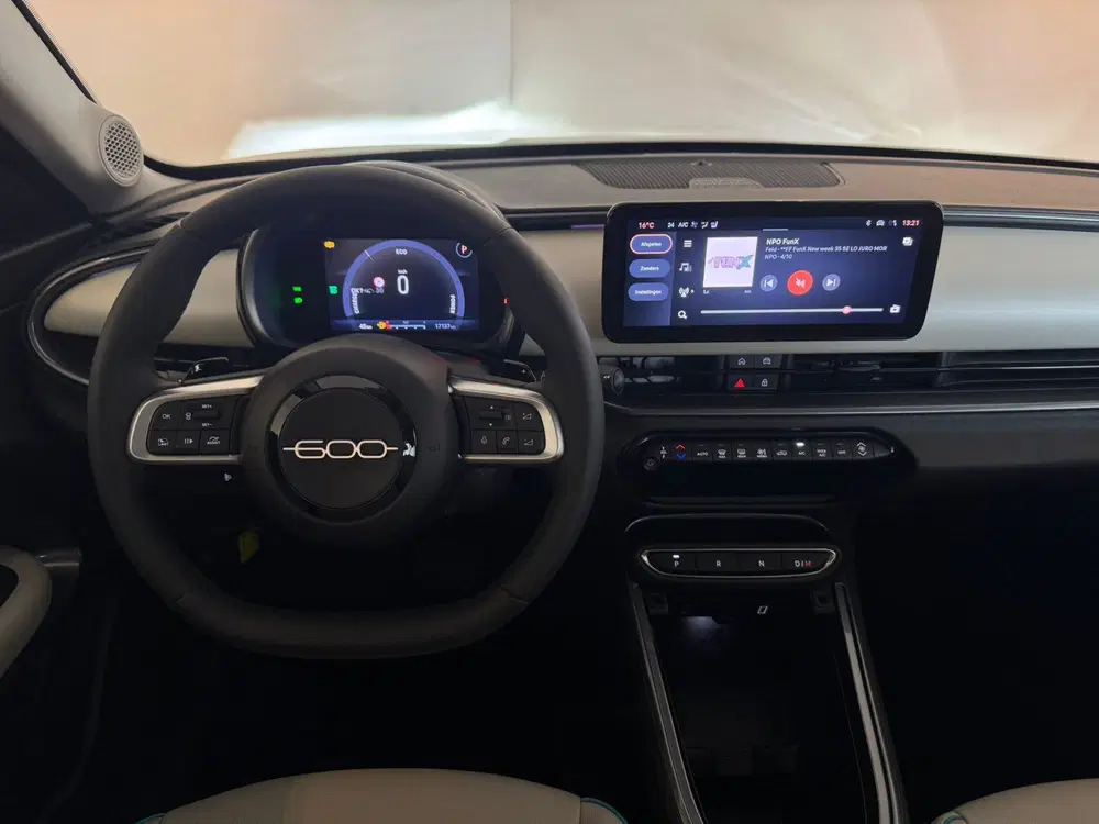 Fiat 600 1.2 Hybrid La Prima uit 2024, foto 5