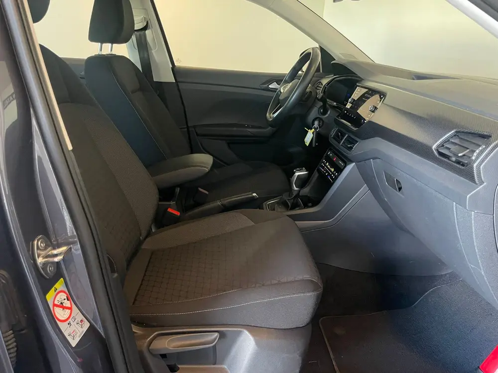 Volkswagen T-Cross 1.0 TSI Life Edition uit 2024, foto 18