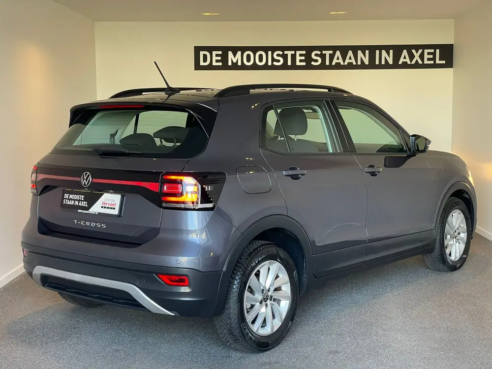Volkswagen T-Cross 1.0 TSI Life Edition uit 2024, foto 3