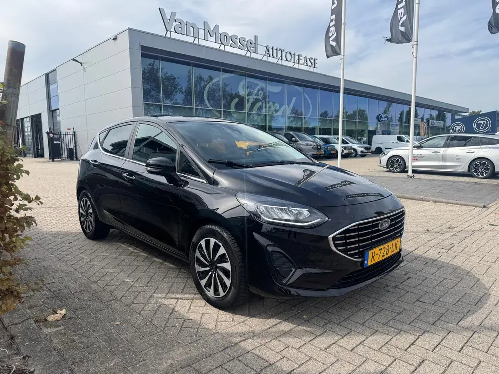 Ford Fiesta 1.0 EcoBoost Titanium uit 2022, foto 2