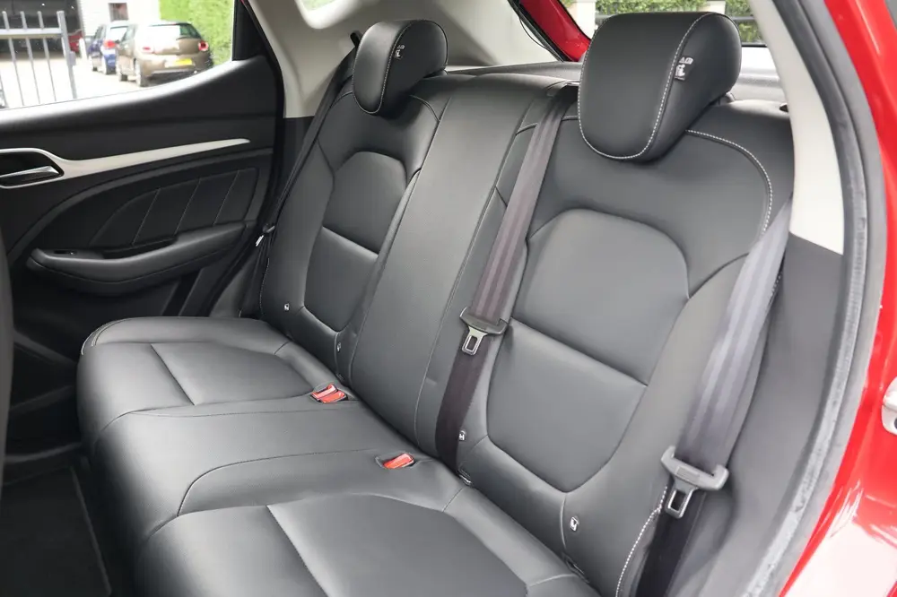 MG ZS EV Luxury 45 kWh | SOH 90% | PANO | CARPLAY | CRUIS uit 2020, foto 10