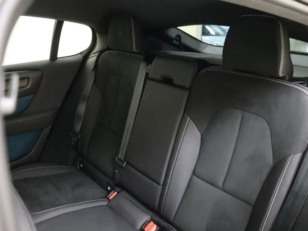 Volvo C40 Recharge Ultimate Dark 69 kWh uit 2023, foto 7