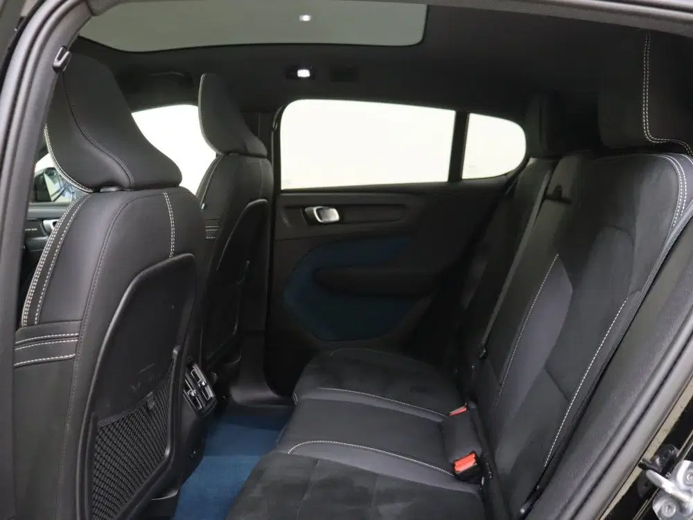 Volvo C40 Recharge Ultimate Dark 69 kWh uit 2023, foto 9