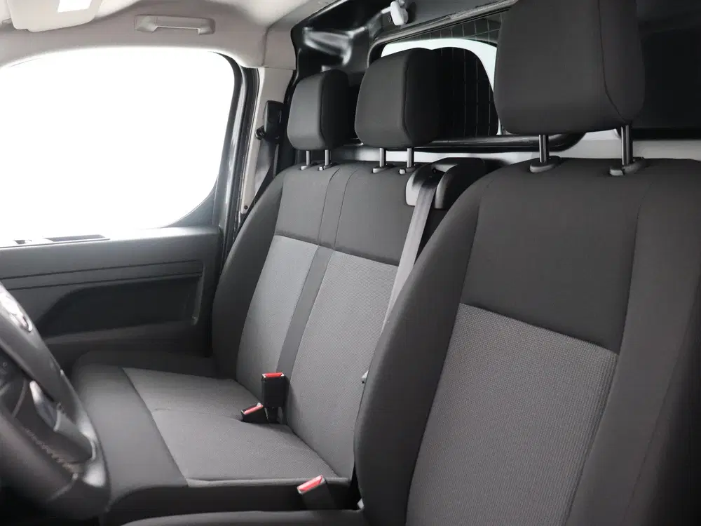 Toyota Proace Professional Extra Range uit 2024, foto 14
