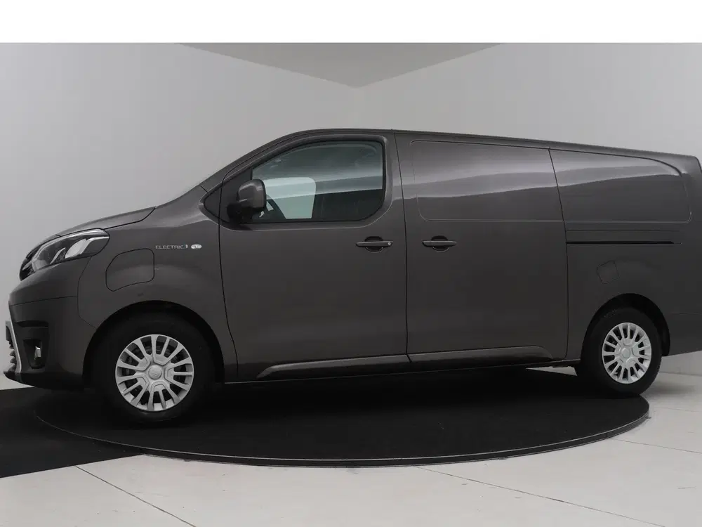Toyota Proace Professional Extra Range uit 2024, foto 3
