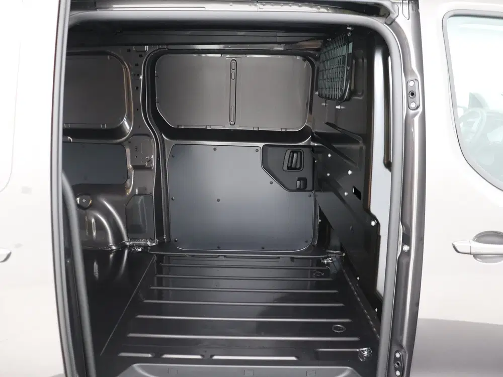 Toyota Proace Professional Extra Range uit 2024, foto 4