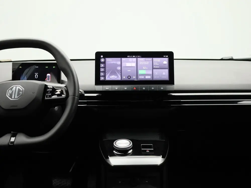 MG MG4 Long Range 64kWh Luxury uit 2023, foto 11
