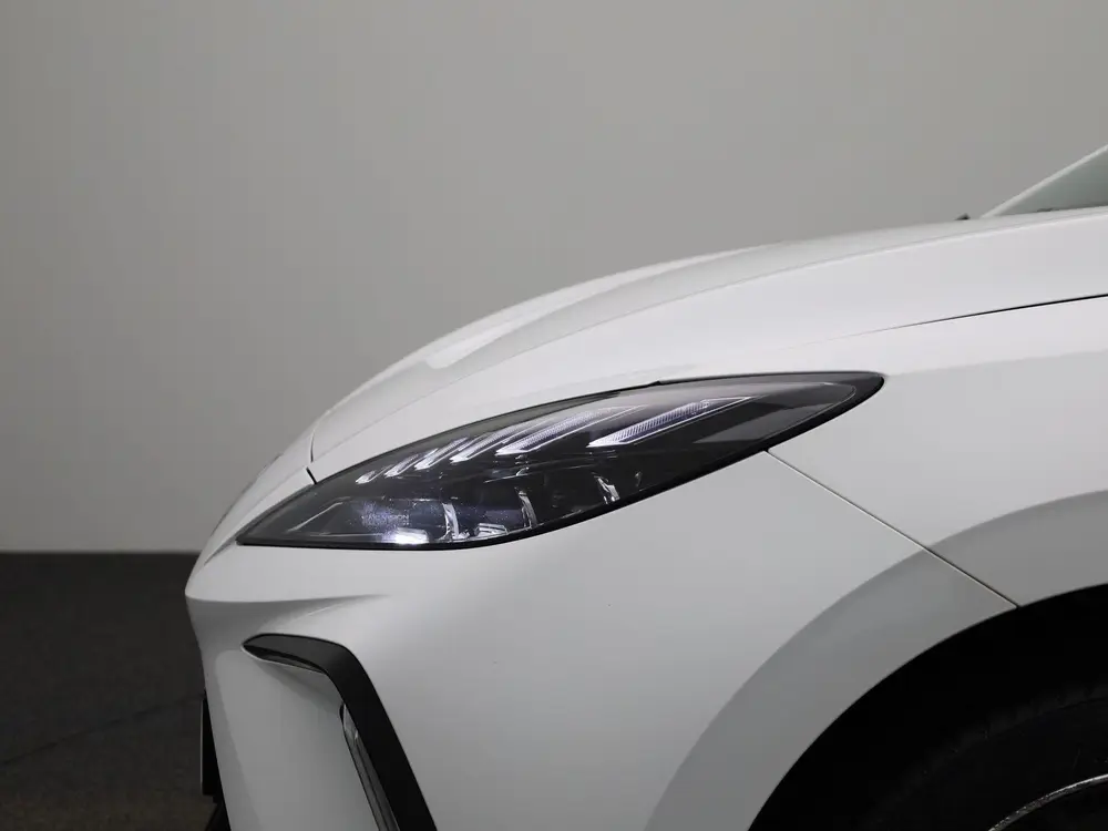 MG MG4 Long Range 64kWh Luxury uit 2023, foto 17