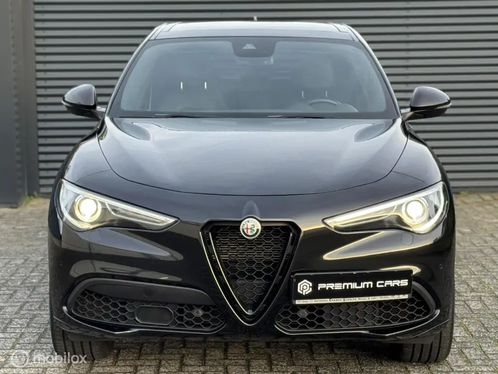 Alfa Romeo Stelvio 2.0 T AWD Veloce Pano Keyless H uit 2021, foto 12