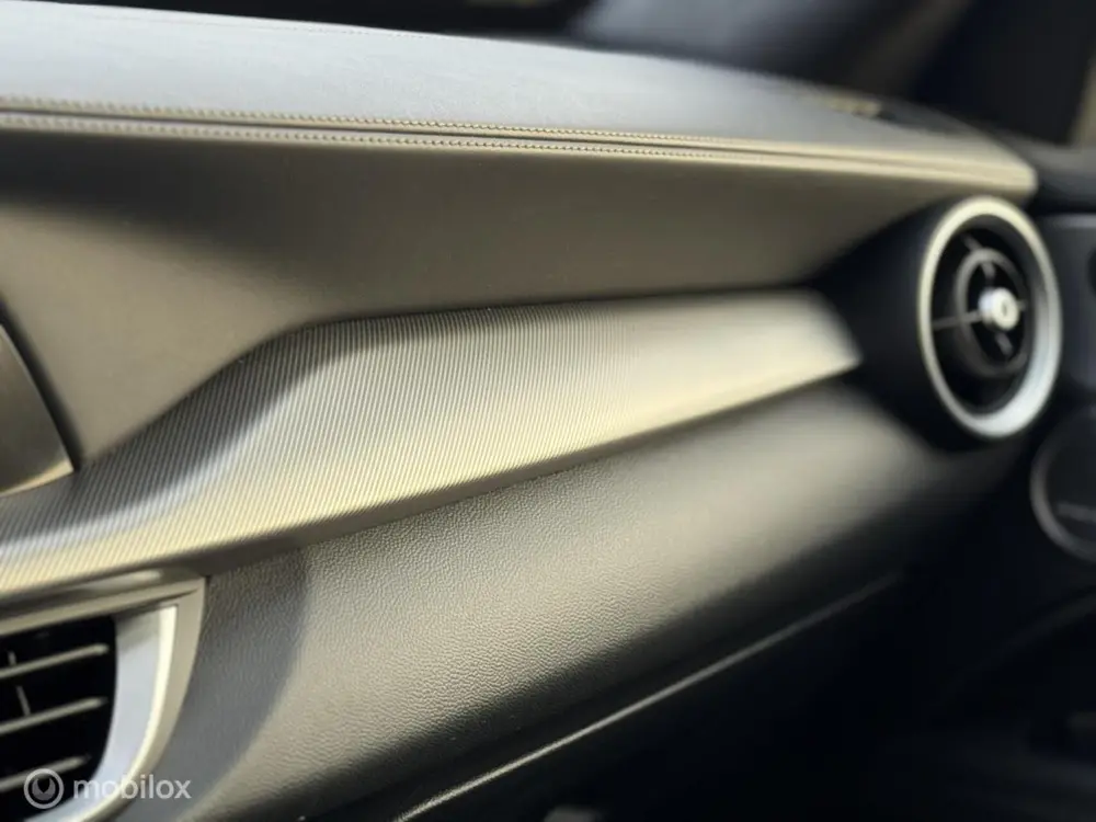 Alfa Romeo Stelvio 2.0 T AWD Veloce Pano Keyless H uit 2021, foto 18