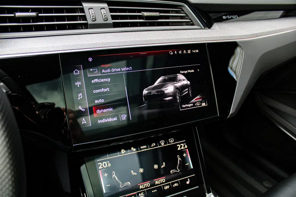 Audi Q8 e-tron 55 quattro S Edition 115 kWh uit 2023, foto 20