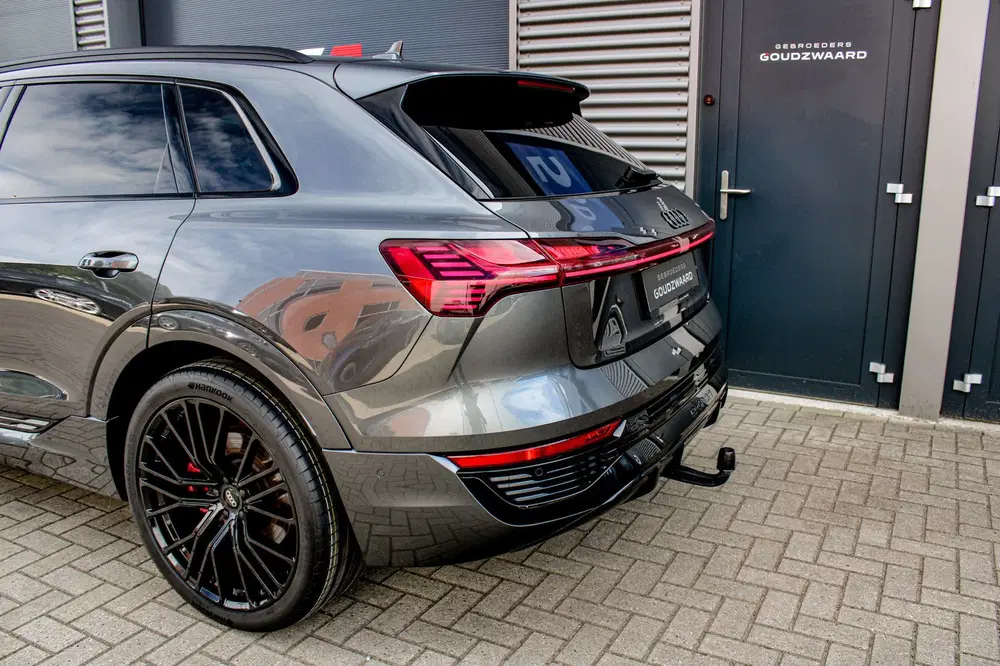 Audi Q8 e-tron 55 quattro S Edition 115 kWh uit 2023, foto 6