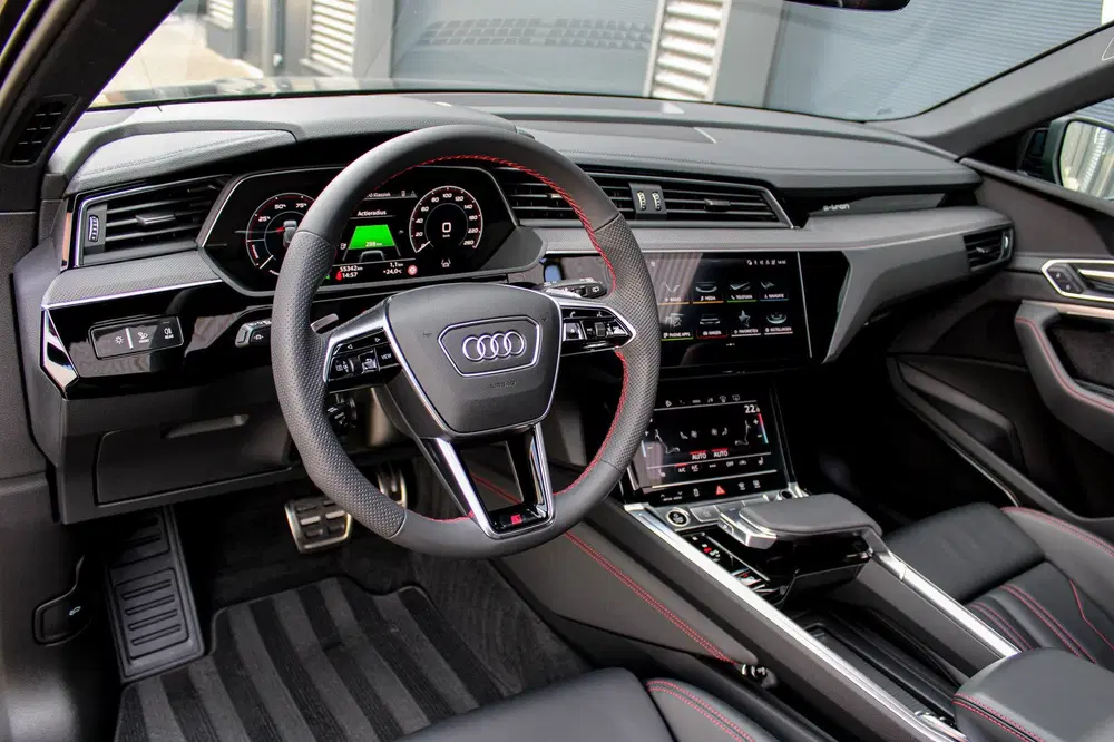 Audi Q8 e-tron 55 quattro S Edition 115 kWh uit 2023, foto 7