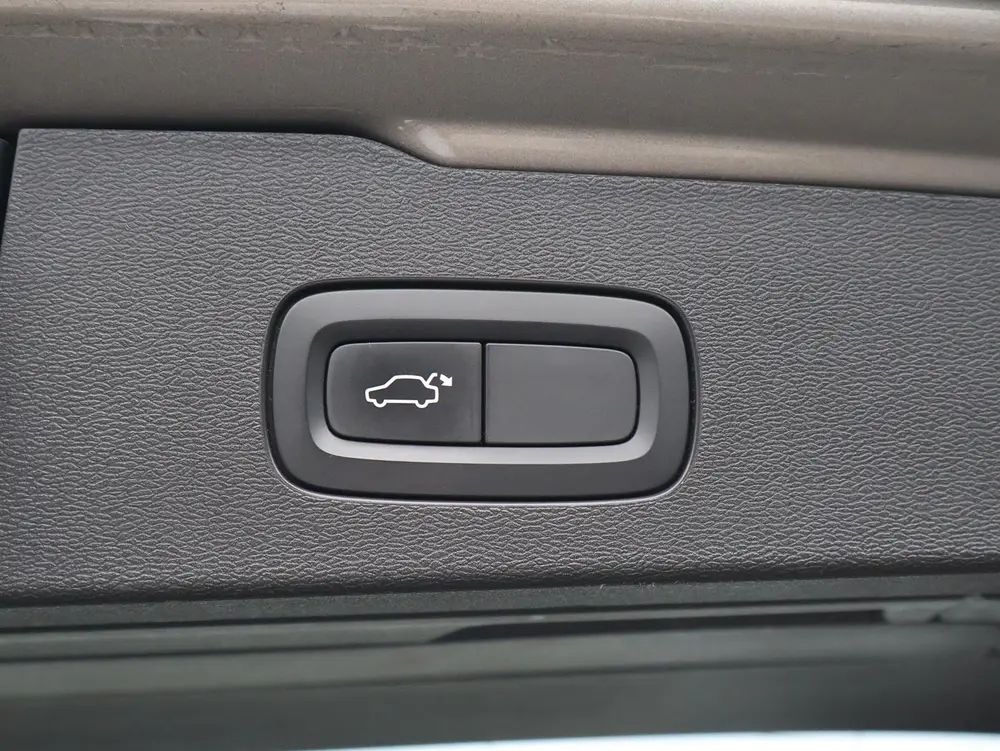 Volvo V60 2.0 T5 Momentum Pro uit 2019, foto 15