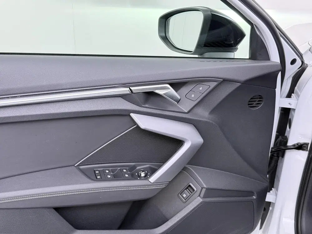 Audi A3 45 TFSI e S edition Competition 272pk PHEV uit 2025, foto 15
