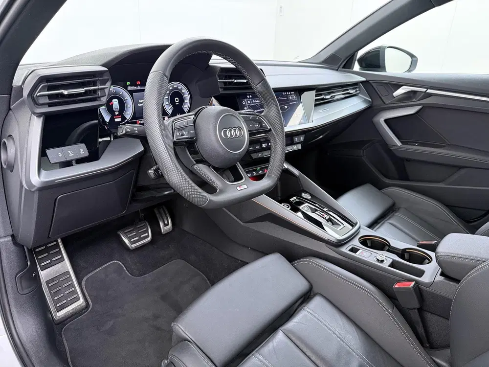 Audi A3 45 TFSI e S edition Competition 272pk PHEV uit 2025, foto 16