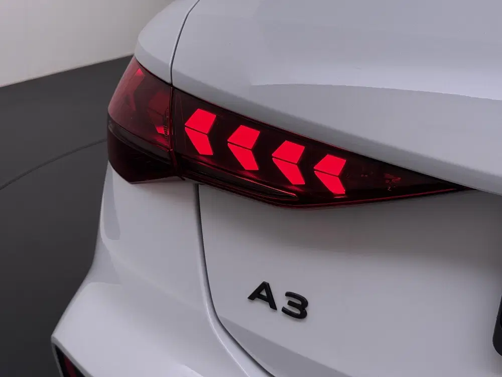 Audi A3 45 TFSI e S edition Competition 272pk PHEV uit 2025, foto 2