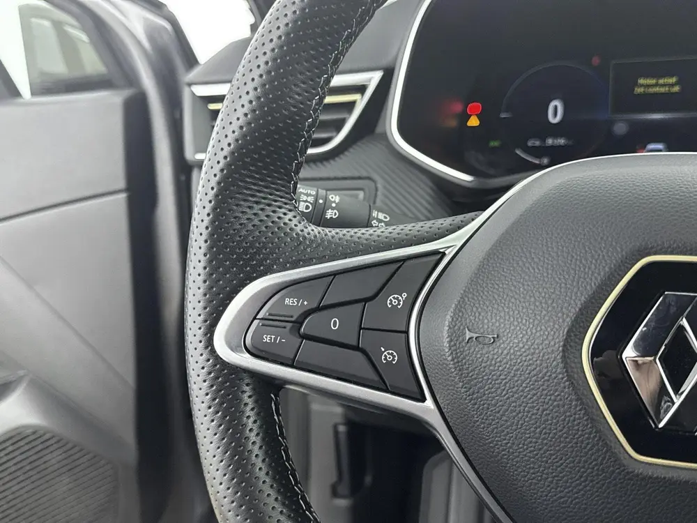 Renault Clio 1.6 E-Tech Hybrid 145 E-Tech Engineered uit 2023, foto 6