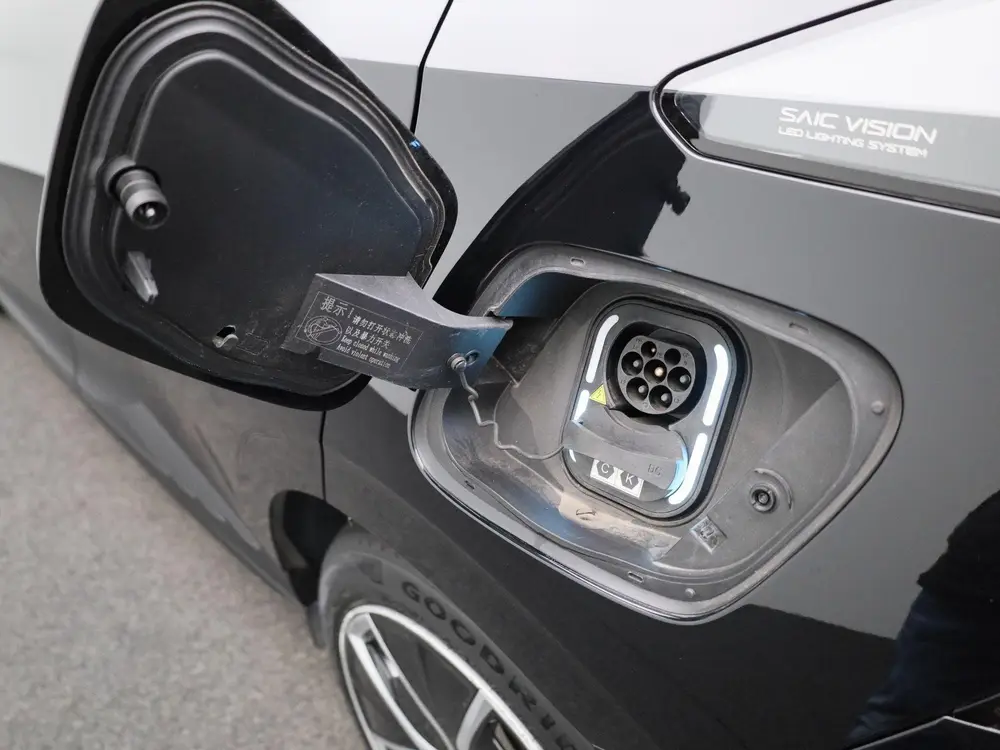 MG MG4 Long Range Luxury 64kWh uit 2023, foto 12