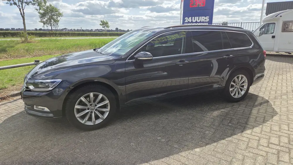 Volkswagen Passat Variant 2.0 TDI Highline uit 2019, foto 7