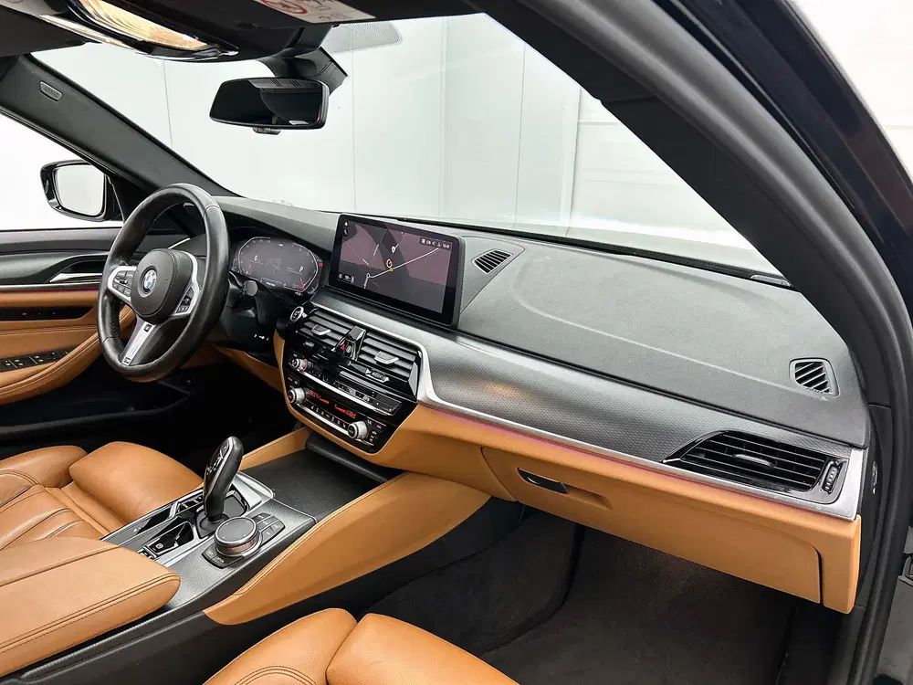 BMW 5-serie 530i M Sport uit 2021, foto 18