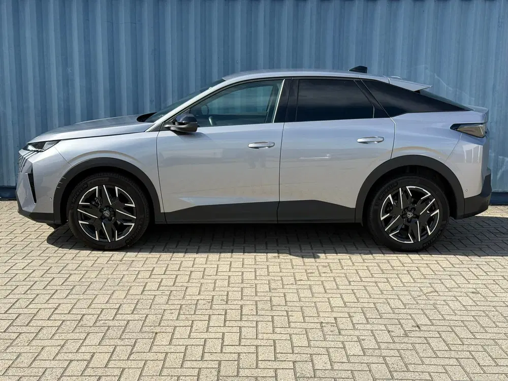 Peugeot 3008 1.2 Hybrid 136 Allure uit 2024, foto 2