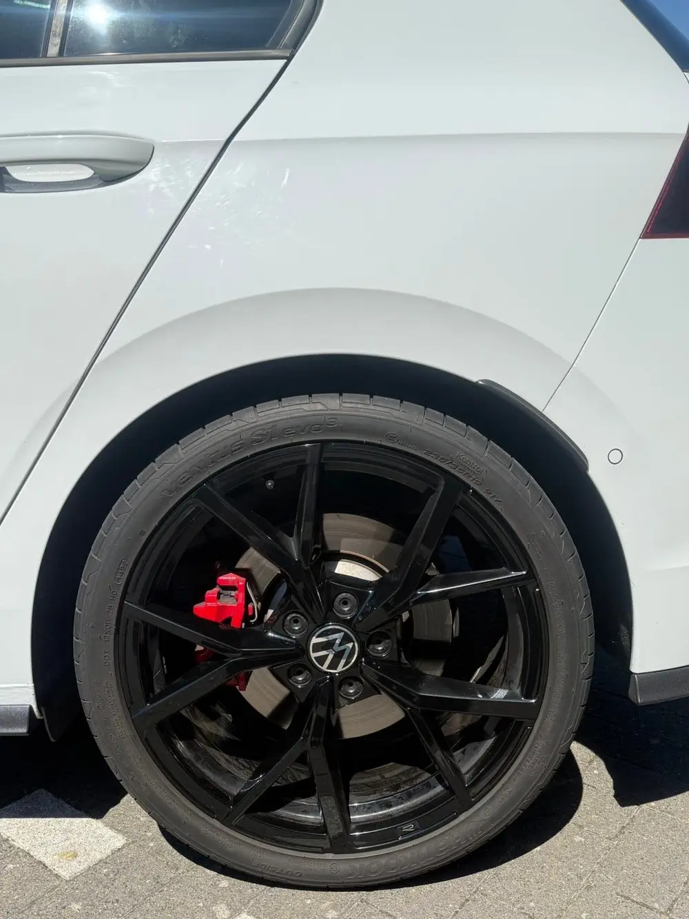 Volkswagen Golf 8 GTI Clubsport 2.0 300pk 2023 uit 2023, foto 4