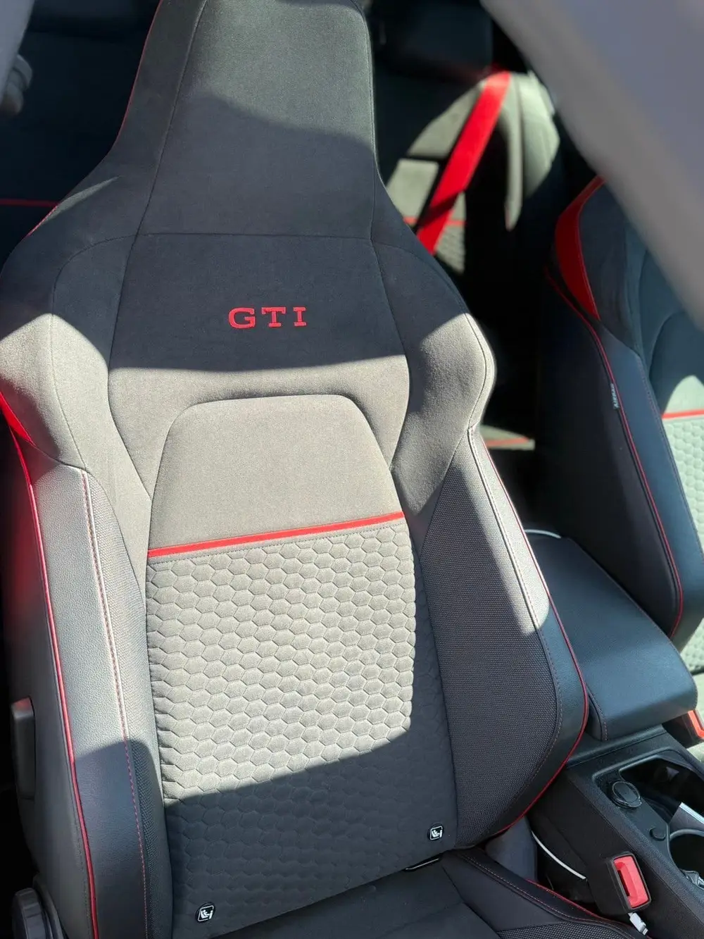 Volkswagen Golf 8 GTI Clubsport 2.0 300pk 2023 uit 2023, foto 6