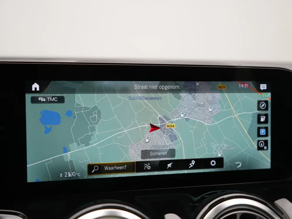 Mercedes-Benz EQB 350 4MATIC AMG Line 70 kWh 293pk Dealer O. uit 2022, foto 11