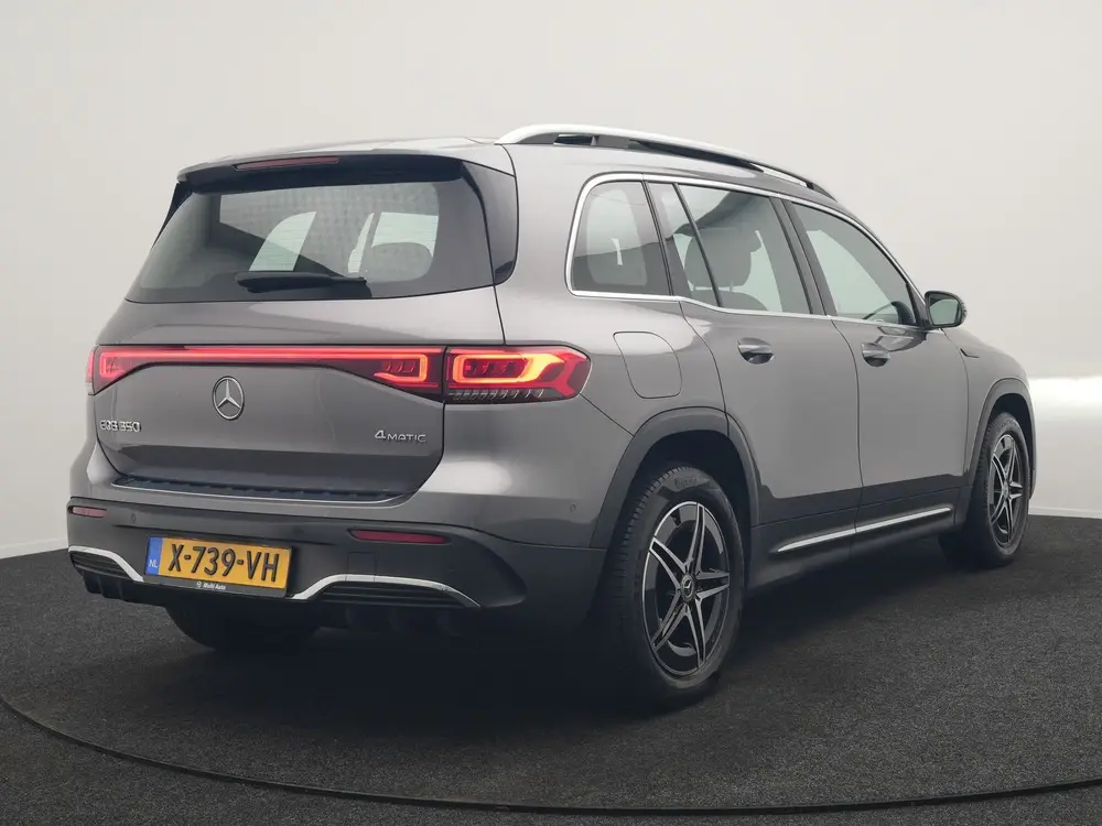 Mercedes-Benz EQB 350 4MATIC AMG Line 70 kWh 293pk Dealer O. uit 2022, foto 3