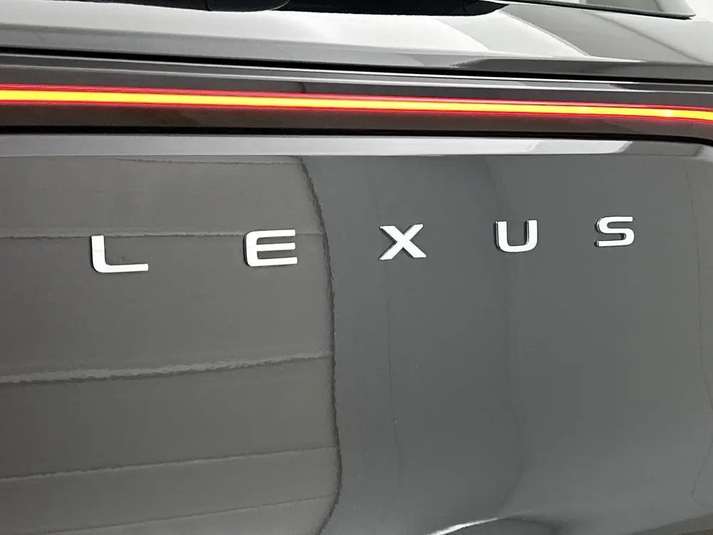Lexus LBX Limited Edition uit 2024, foto 18