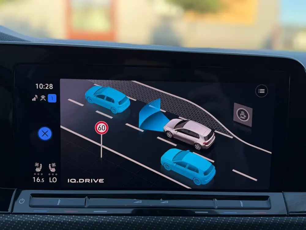 Volkswagen Golf 2.0 TSI 320pk 7DSG 4MOTION|Drift| Akra | HUD uit 2021, foto 17