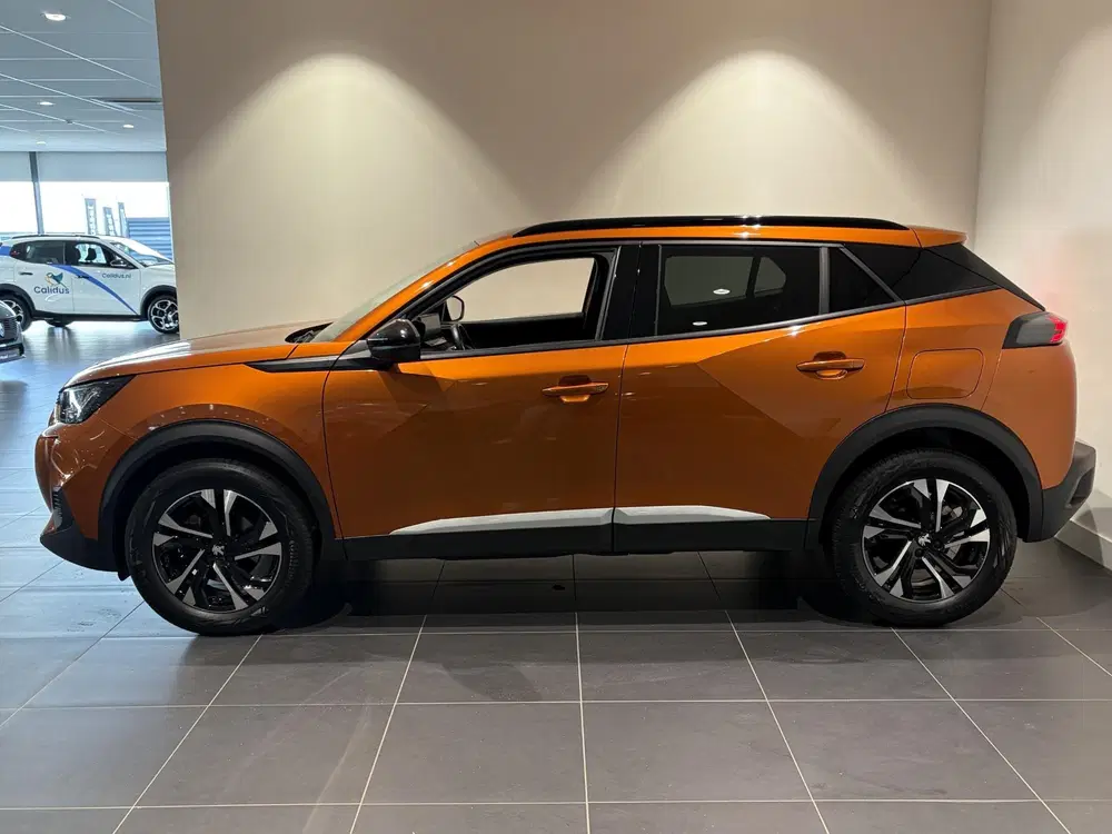 Peugeot 2008 PureTech 100 Allure Pack l Trekhaak l Navi uit 2022, foto 4