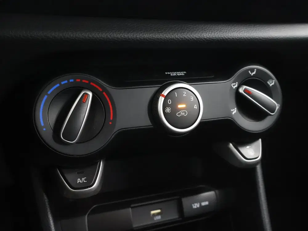 Kia Picanto 1.0 DPi DynamicLine uit 2023, foto 19