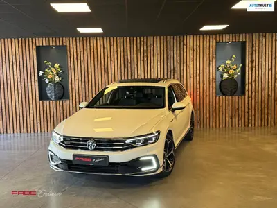 Volkswagen Passat Variant 1.4 TSI PHEV GTE Business / Memory uit 2020